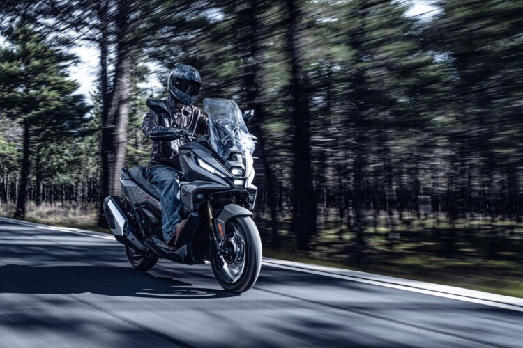VOGE SR450X