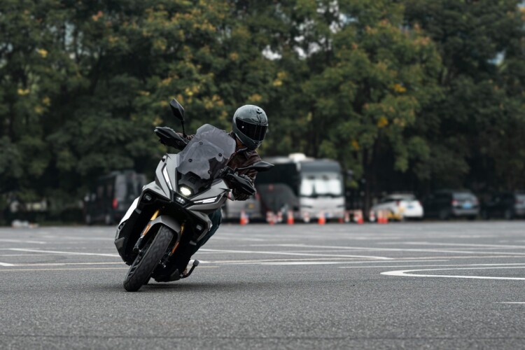 VOGE SR450X