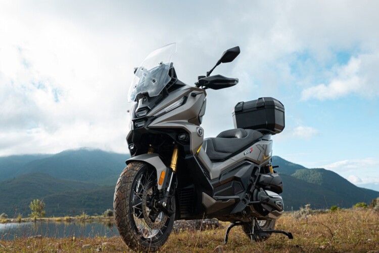 VOGE SR450X