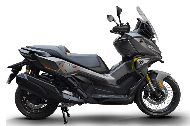 VOGE SR450X for sale