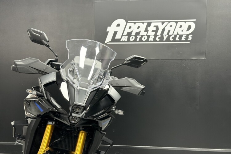 SUZUKI GSX-S1000GX +