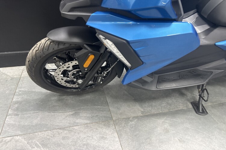 2020 BMW C400 X SE, Blue - photo 12