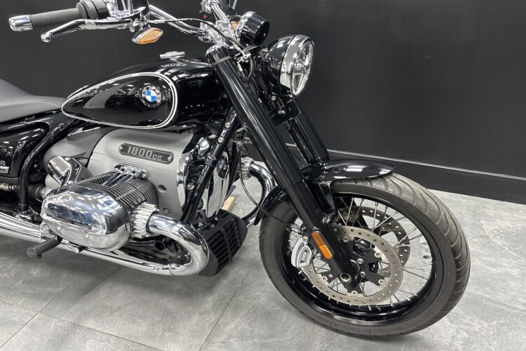 2022 BMW R 18, Black - photo 5