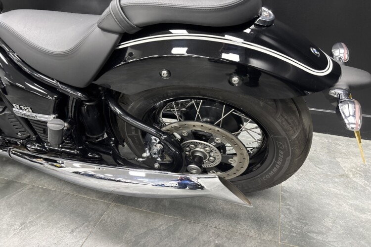 2022 BMW R 18, Black - photo 10