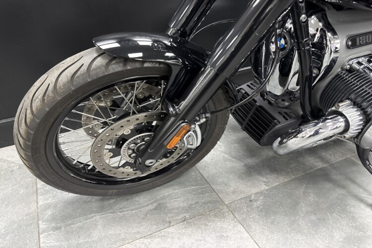 2022 BMW R 18, Black - photo 12