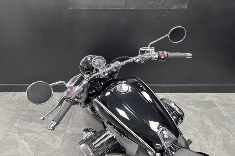 2022 BMW R 18, Black - photo 14
