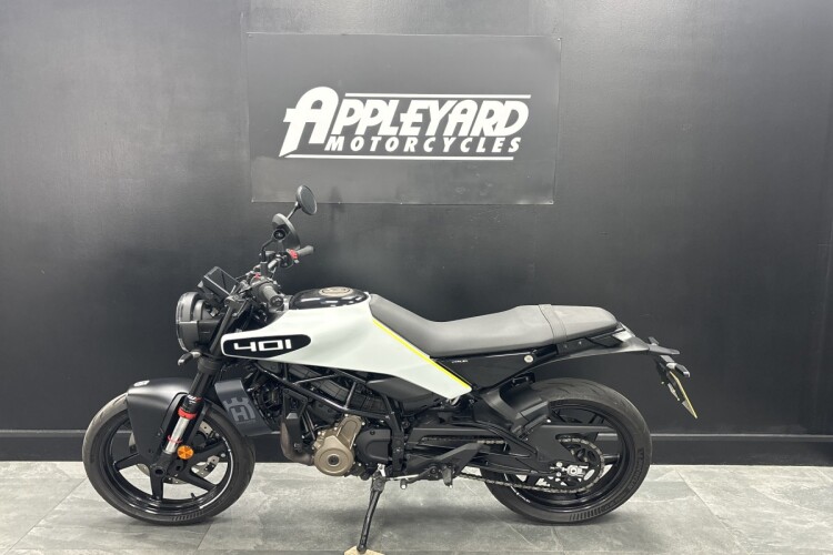 2024 HUSQVARNA VITPILEN 401, White - photo 3