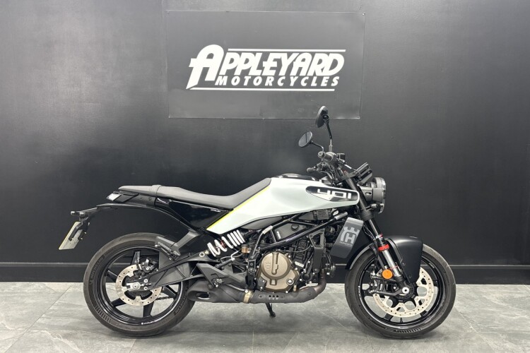 2024 HUSQVARNA VITPILEN 401, White - photo 9