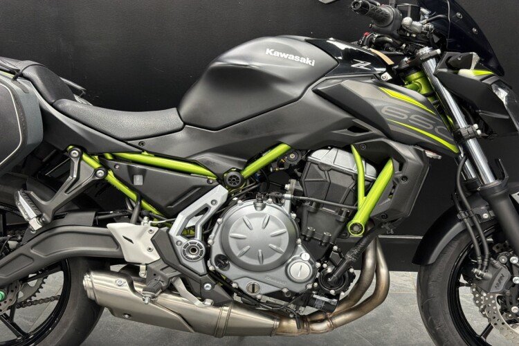KAWASAKI Z650