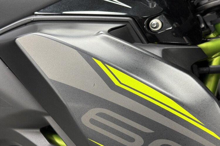 KAWASAKI Z650