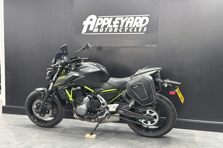 KAWASAKI Z650
