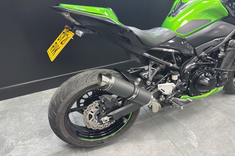 KAWASAKI Z900