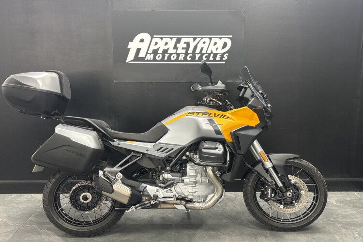 2025 MOTO GUZZI STELVIO, Yellow - photo 9