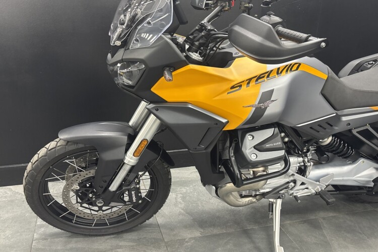 2025 MOTO GUZZI STELVIO, Yellow - photo 11