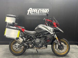 QJMOTOR SRT 900 SX