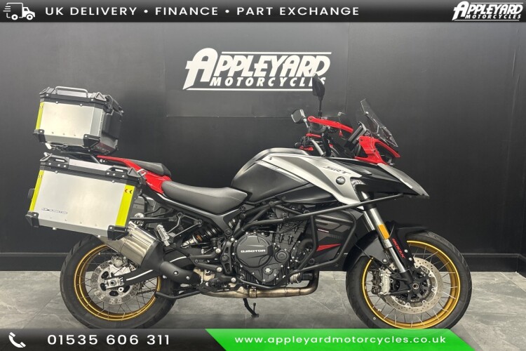 2025 QJMOTOR SRT 900 SX, Red/Silver - photo 14
