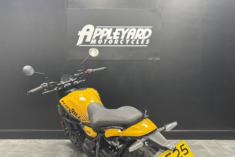 2025 ROYAL ENFIELD GUERRILLA 450, Black And Yellow - photo 13