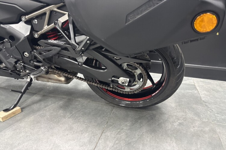 2022 SUZUKI GSX-S1000GT+, Black - photo 10