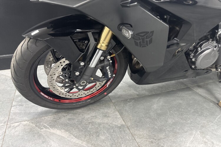 2022 SUZUKI GSX-S1000GT+, Black - photo 12