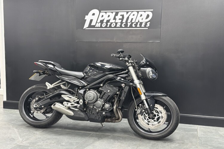 TRIUMPH STREET TRIPLE 765