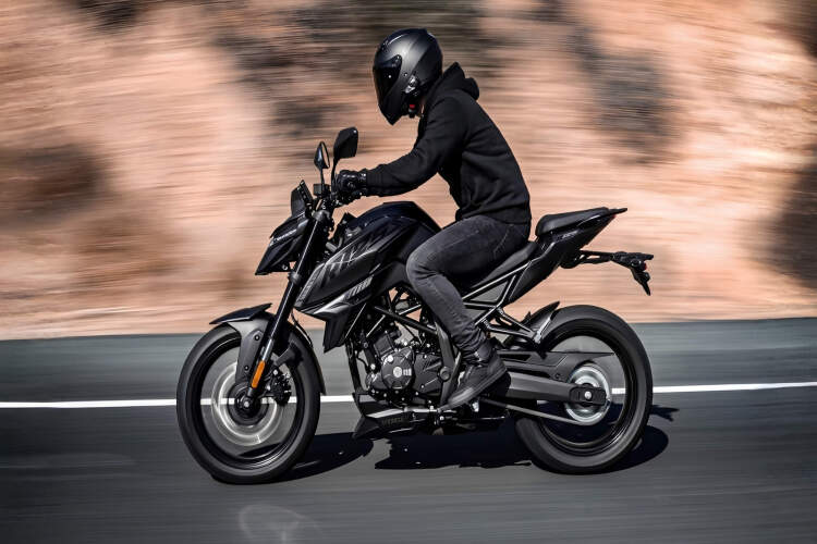 2026 VOGE R125S, Red - photo 2