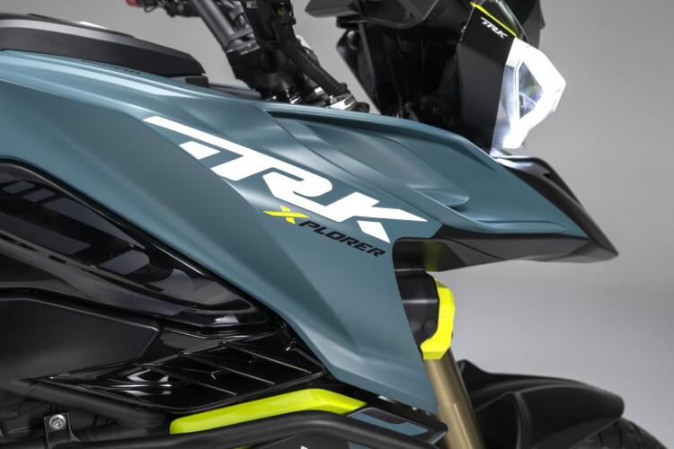 2026 BENELLI TRK 902 XPLORER, Cement Grey - photo 14