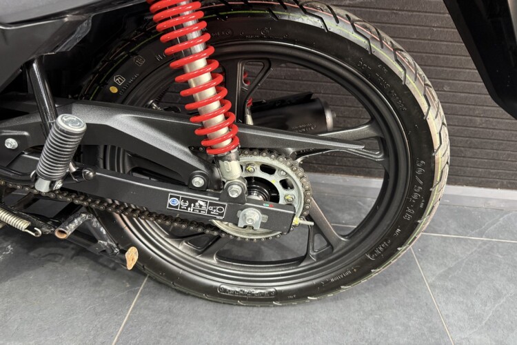 2023 HONDA CBF125M, Red - photo 16