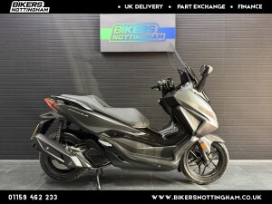 HONDA FORZA 125