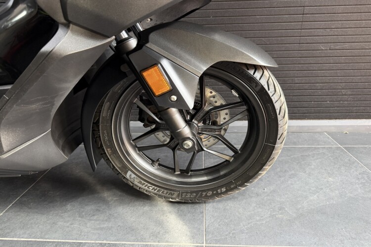 HONDA FORZA 125