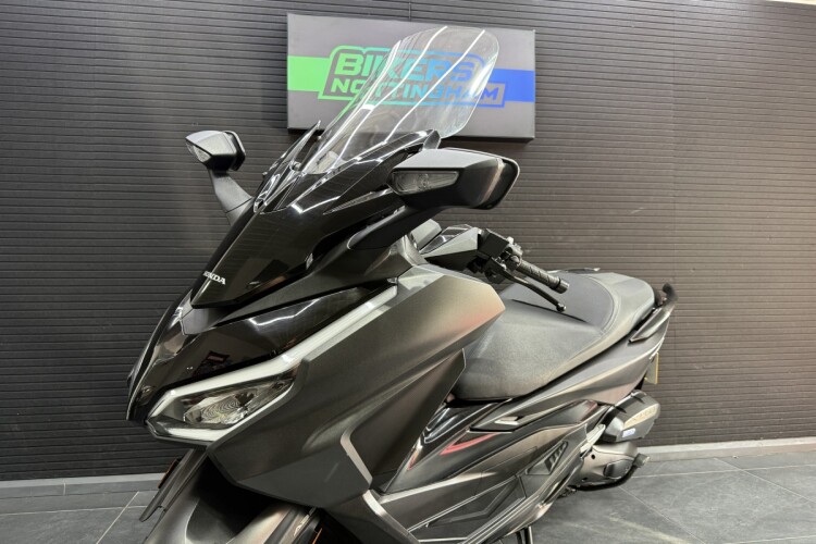 HONDA FORZA 125