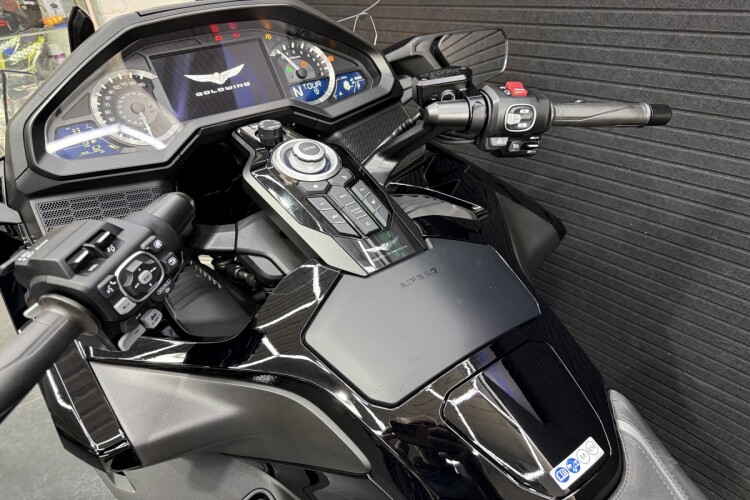HONDA GL1800 GOLD WING