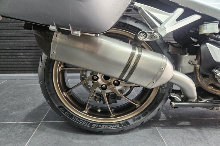 HONDA VFR800