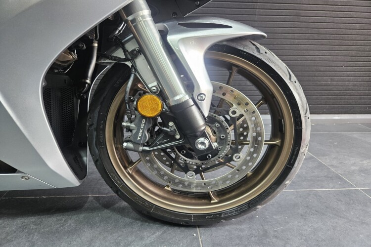 HONDA VFR800