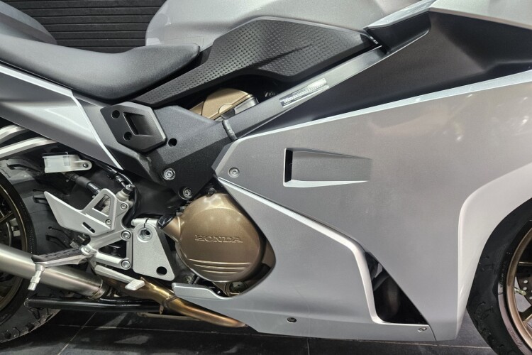 HONDA VFR800