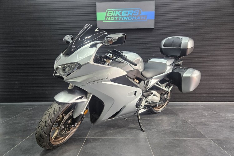 HONDA VFR800