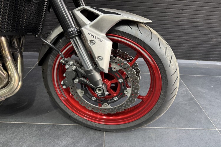 KAWASAKI Z900