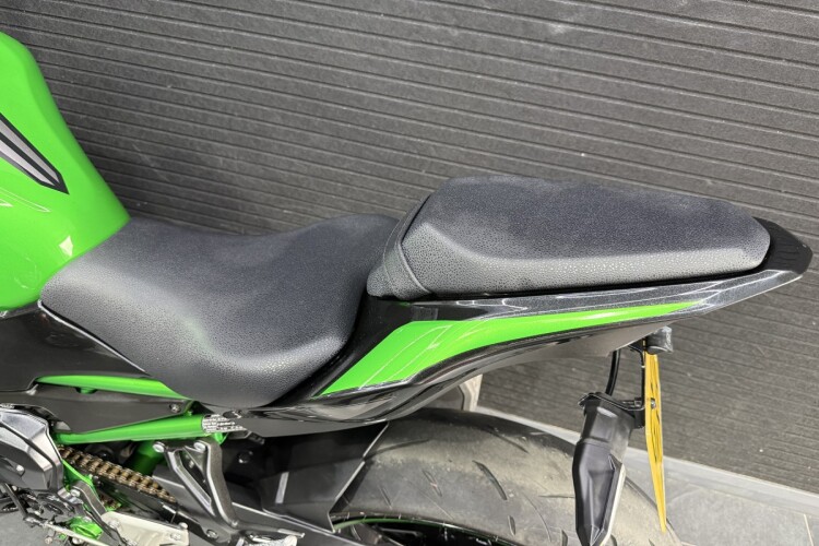 KAWASAKI Z900