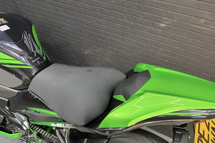 KAWASAKI Z900