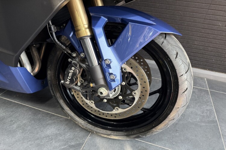2023 SUZUKI GSX-S1000, Blue - photo 2