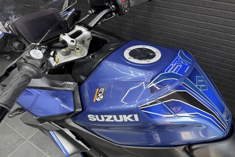 2023 SUZUKI GSX-S1000, Blue - photo 11