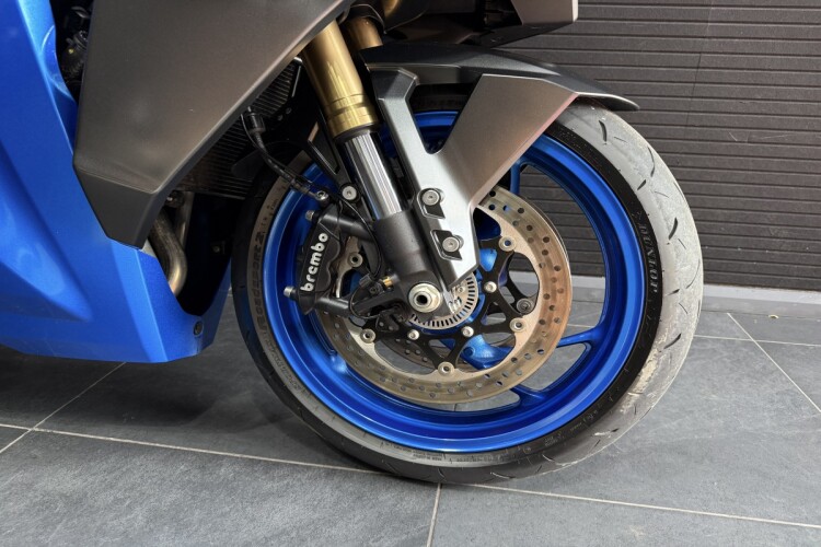 SUZUKI GSX-S1000