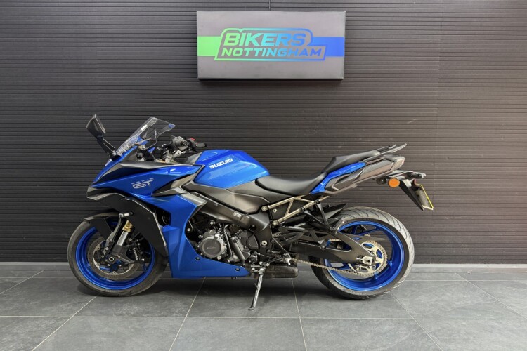 SUZUKI GSX-S1000