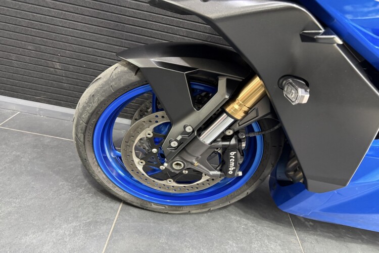 SUZUKI GSX-S1000