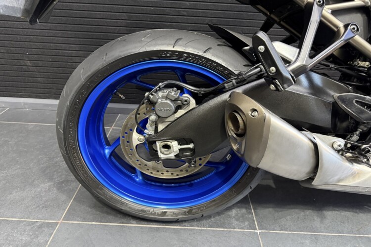 SUZUKI GSX-S1000