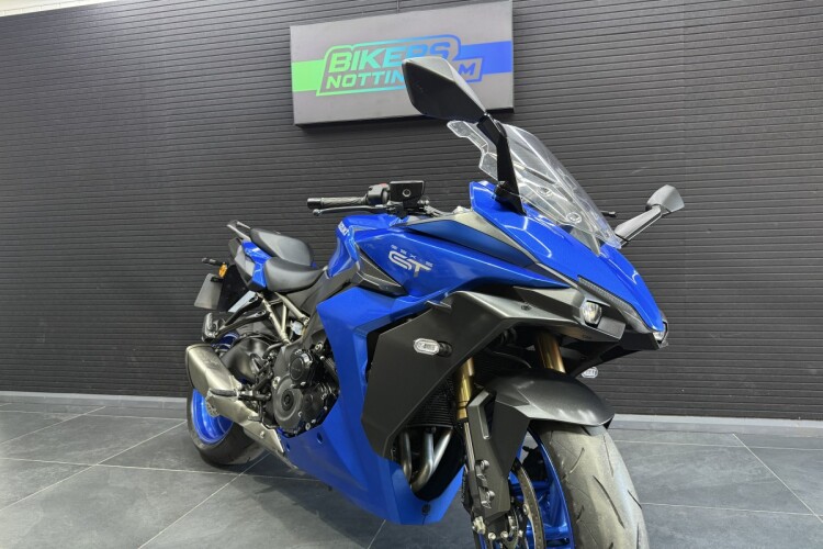 SUZUKI GSX-S1000