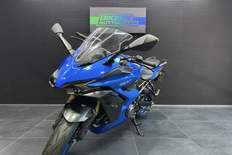 SUZUKI GSX-S1000