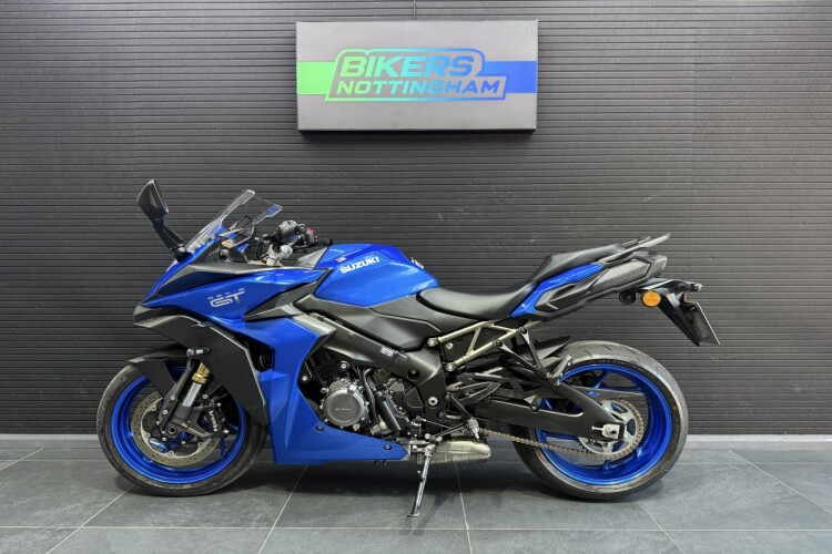 SUZUKI GSX-S1000