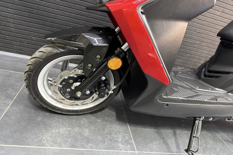 2024 SYM JET 4 125, Red And Black - photo 10
