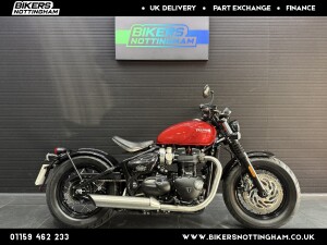 TRIUMPH BOBBER