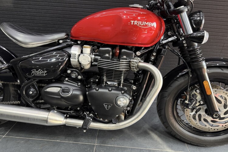 2022 TRIUMPH BOBBER, Red - photo 4